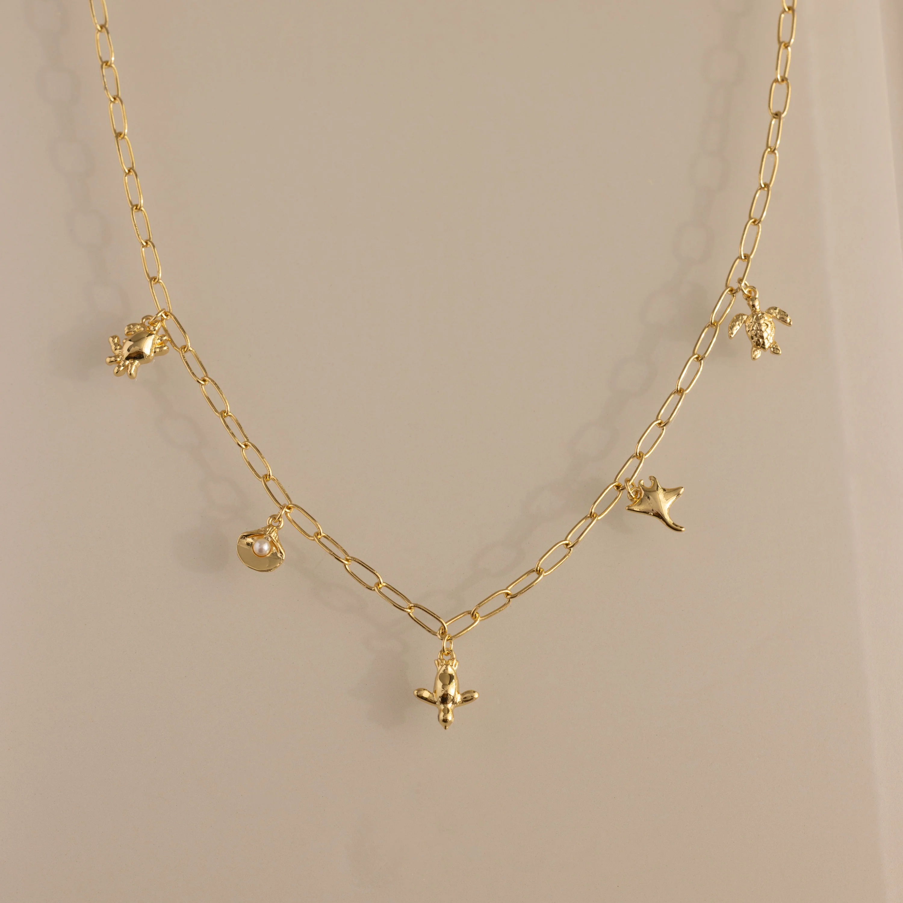Seaside Charm Necklace in 18K Gold - Image 5