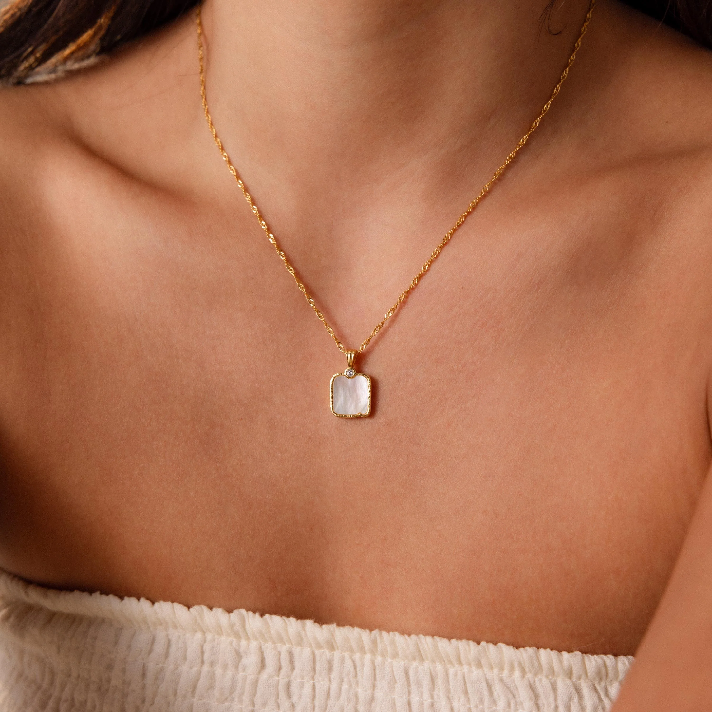 Serenity Mother of Pearl Necklace in 18K Gold - Image 2