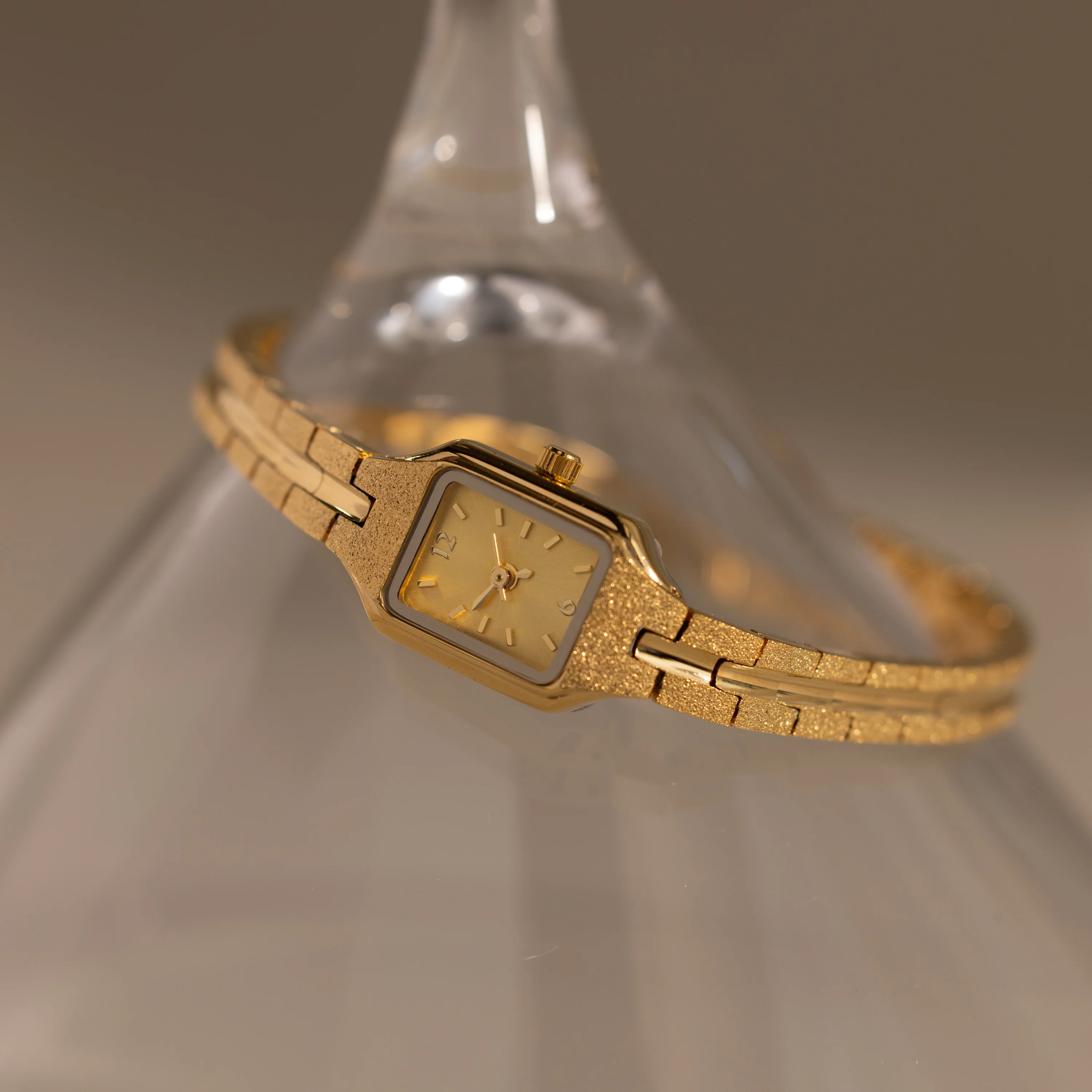 Serpent Chain Timepiece - Image 3