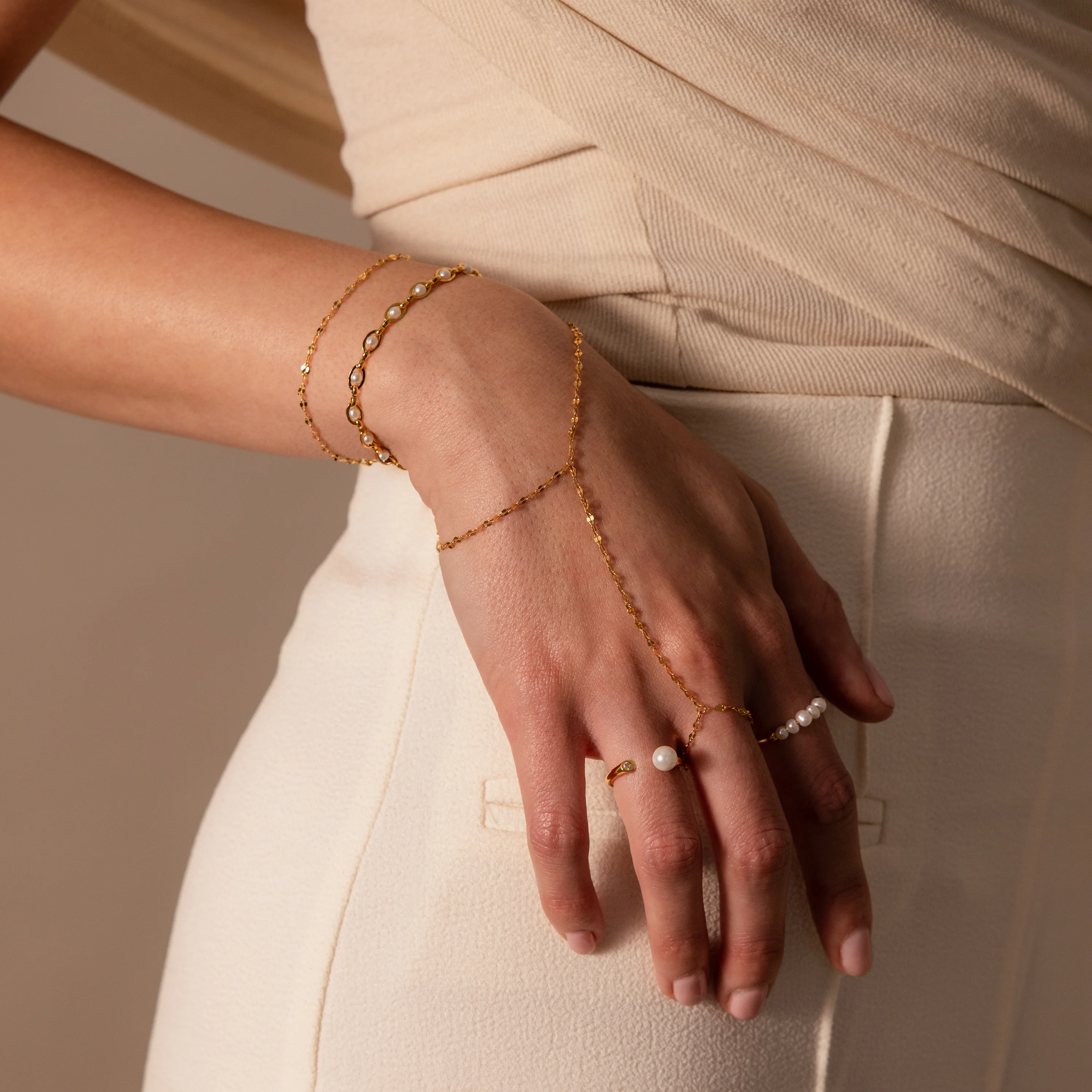 Sparkle Hand Chain Bracelet - Image 6