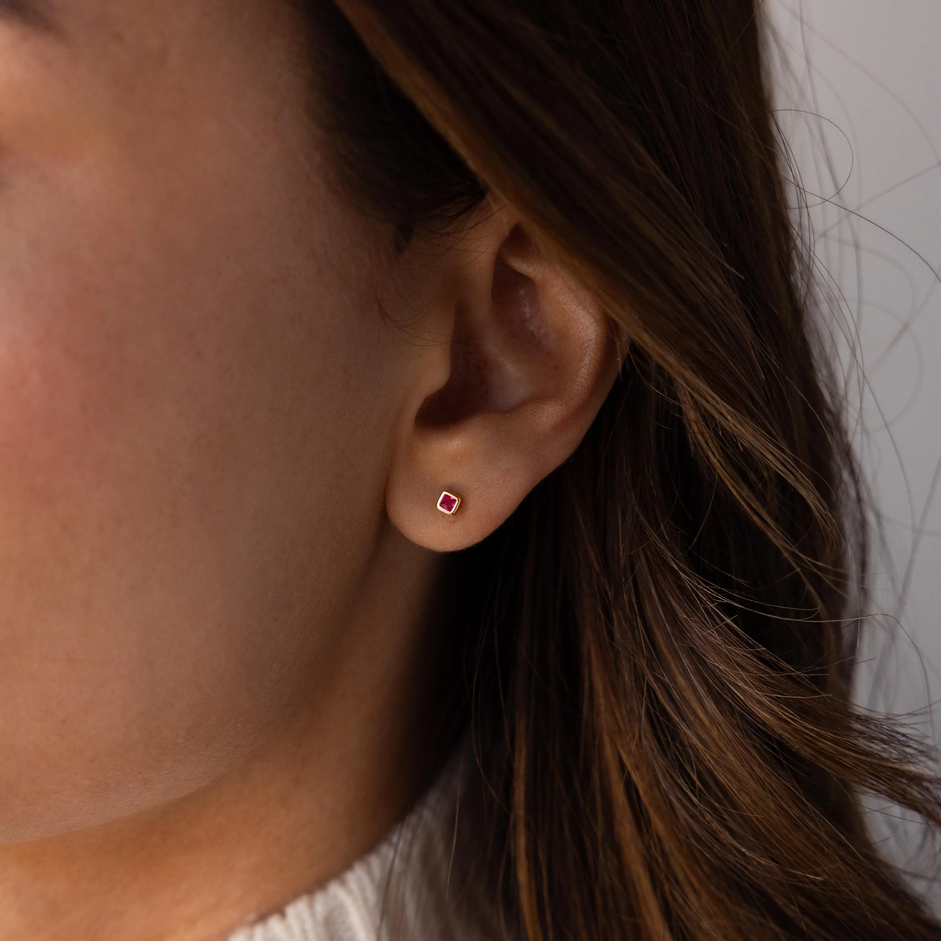 Square Bezel Sapphire Flatback Studs - Image 2