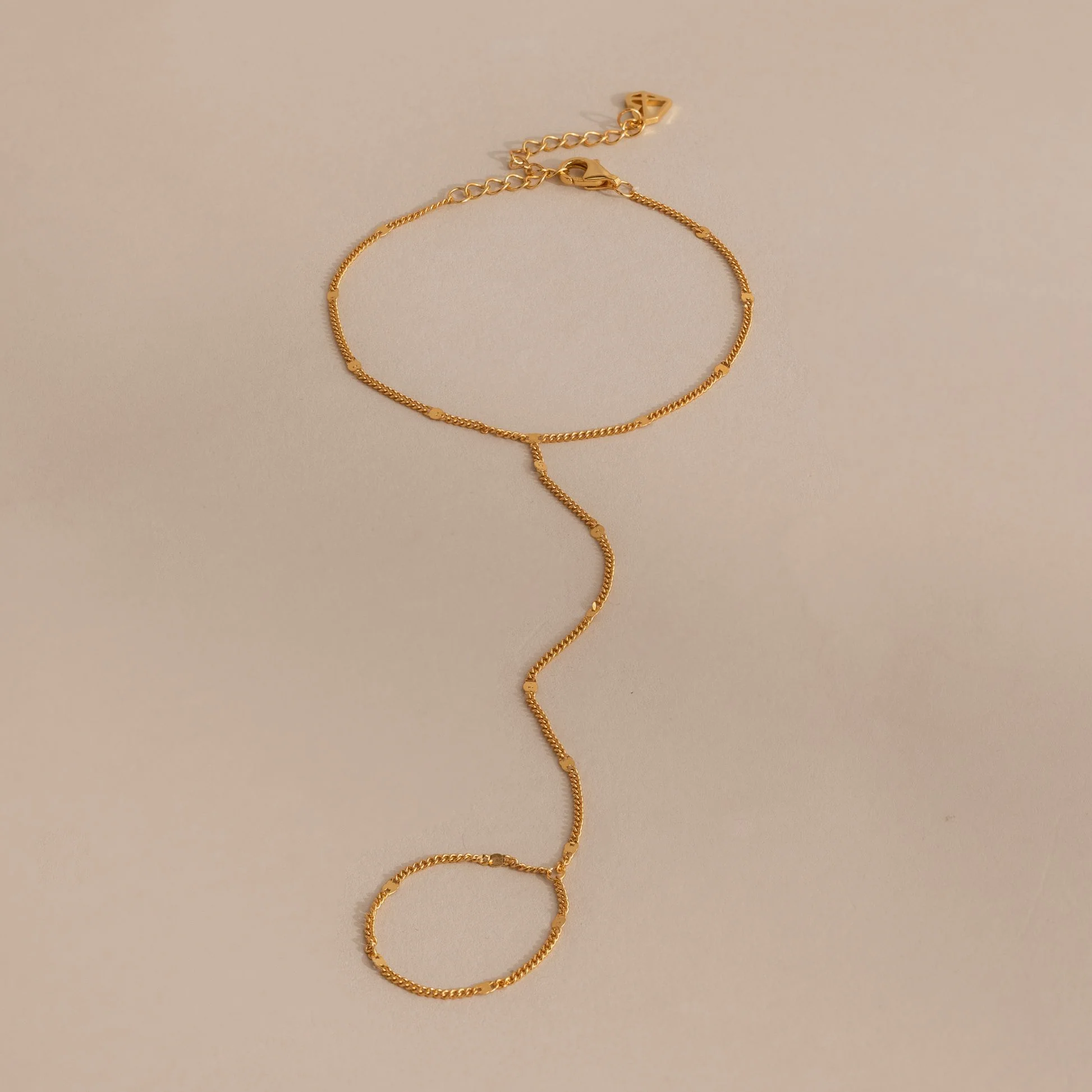 Star Curb Hand Chain Bracelet - Image 2