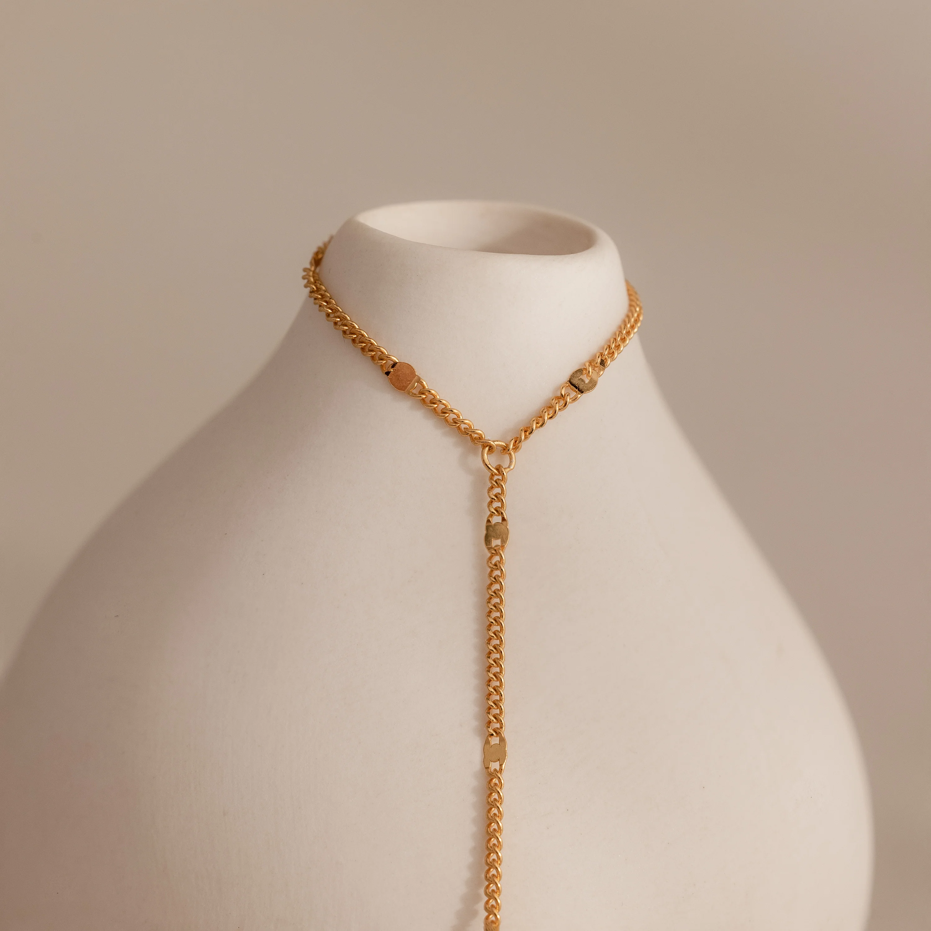 Star Curb Hand Chain Bracelet - Image 8