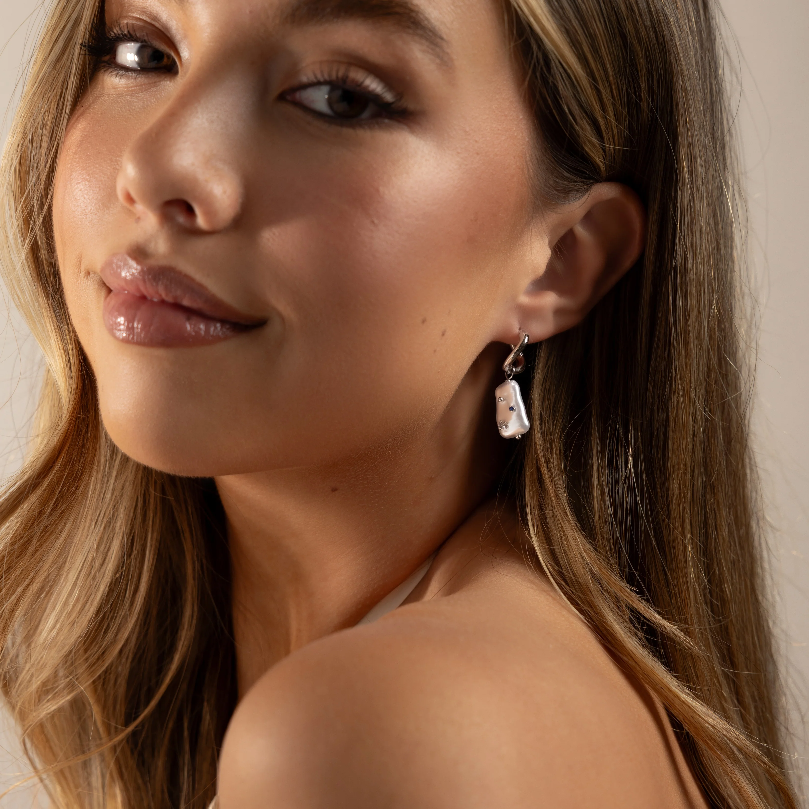 Starry Baroque Pearl Charm Hoops in Silver - Image 4
