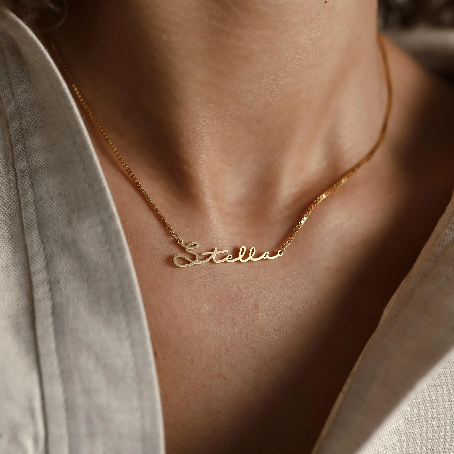 Summer Name Necklace in Box Chain - Image 3