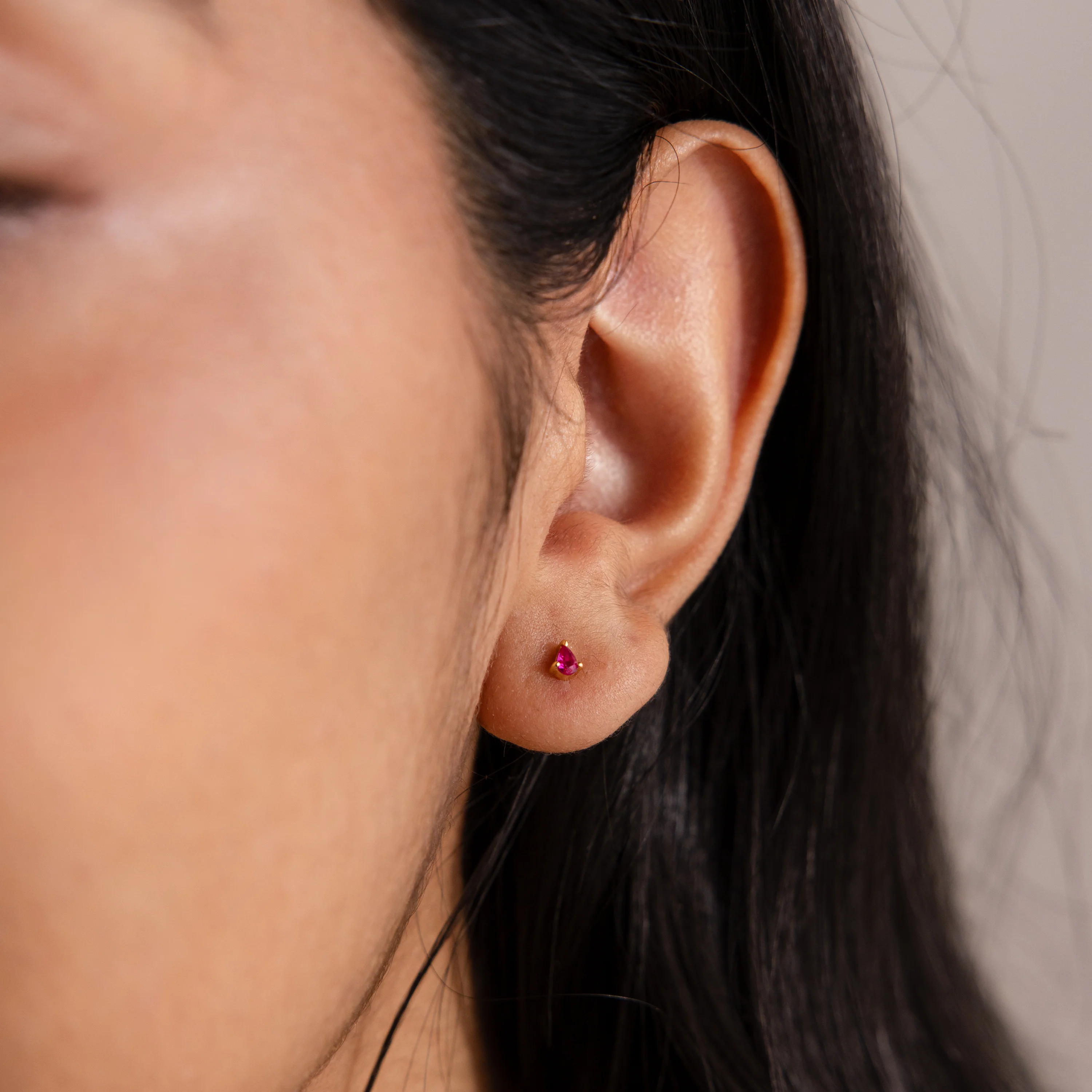 Teardrop Ruby Flatback Studs - Image 2