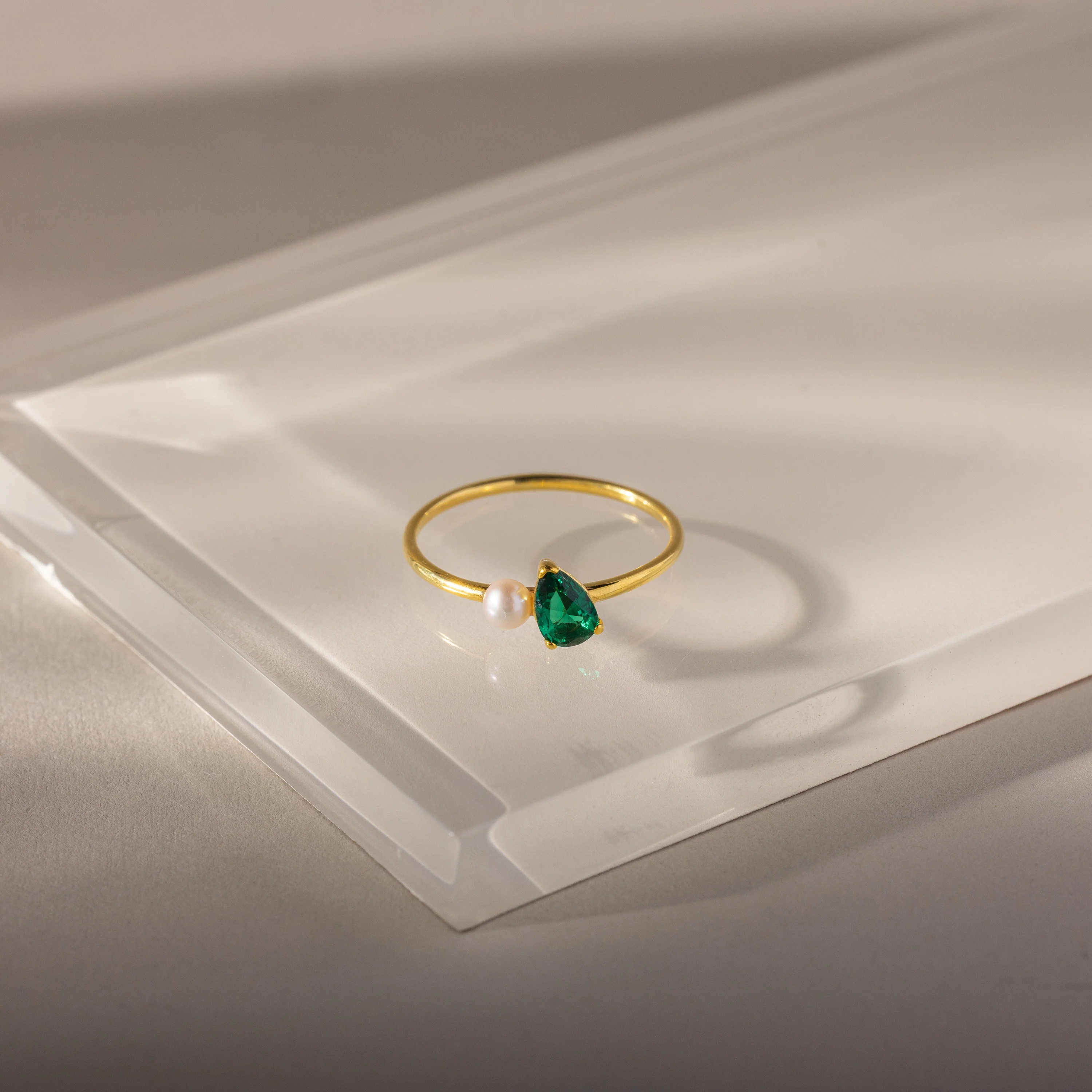 Teardrop Onyx & Pearl Ring
