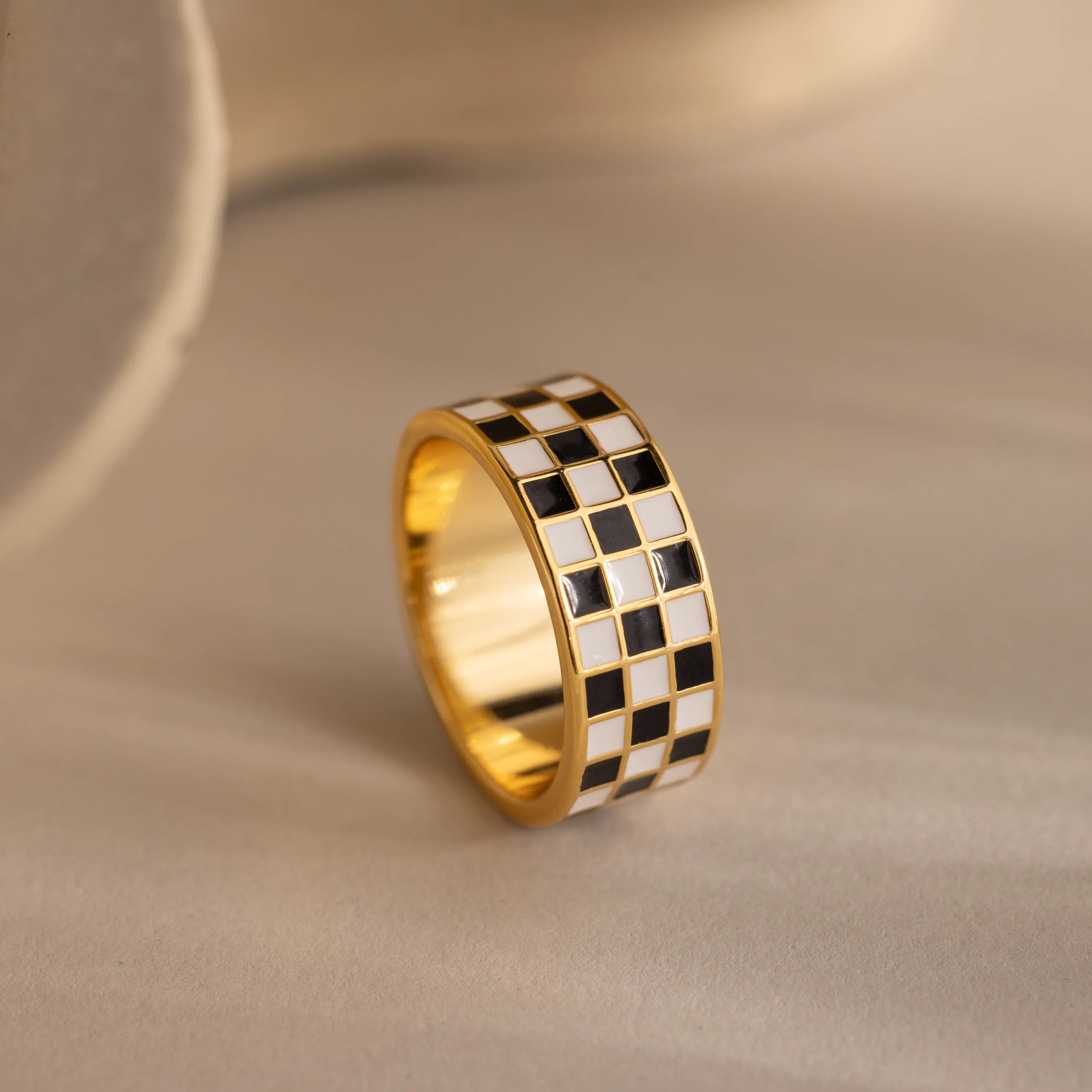 Thick Checkered Ring - Image 3