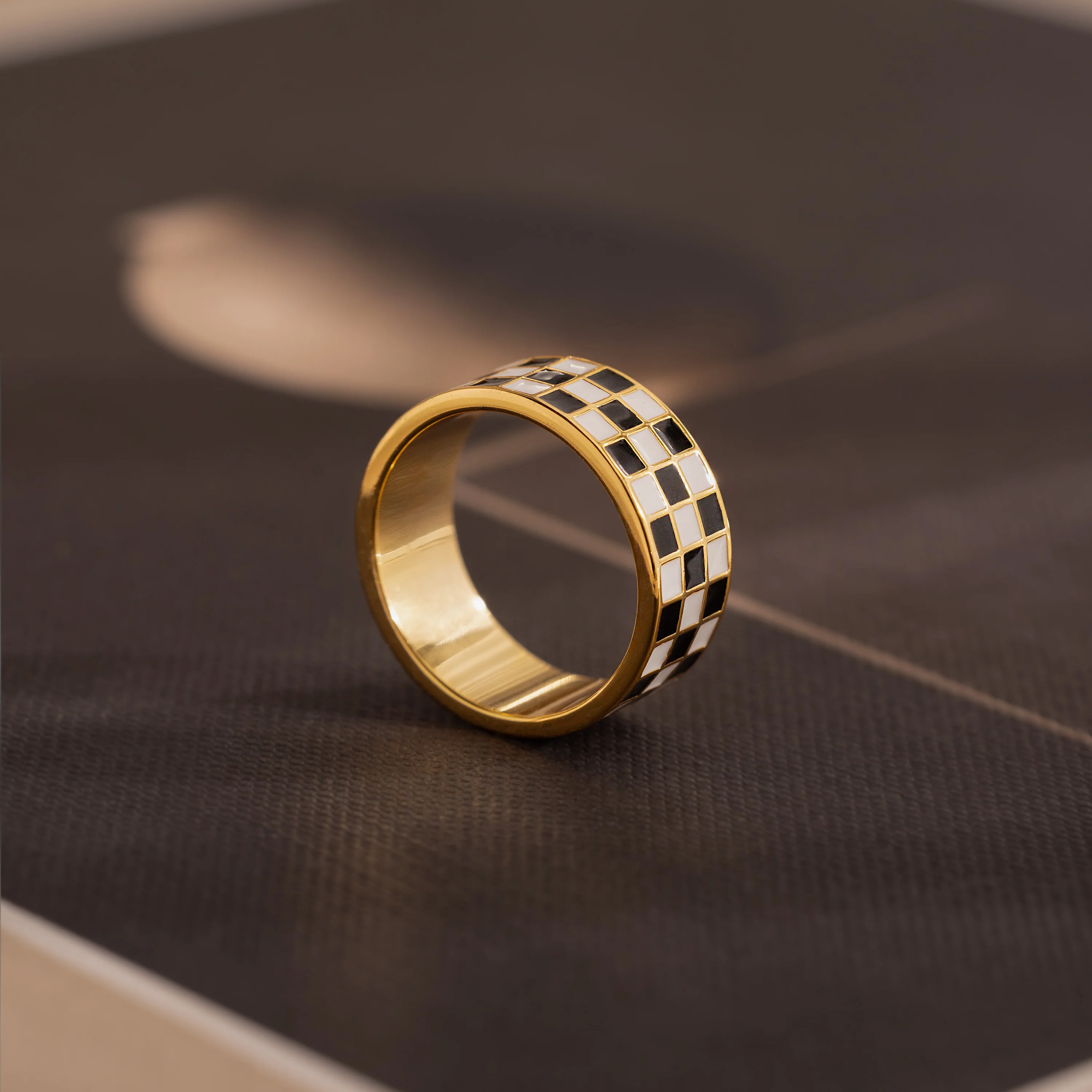 Thick Checkered Ring - Image 7