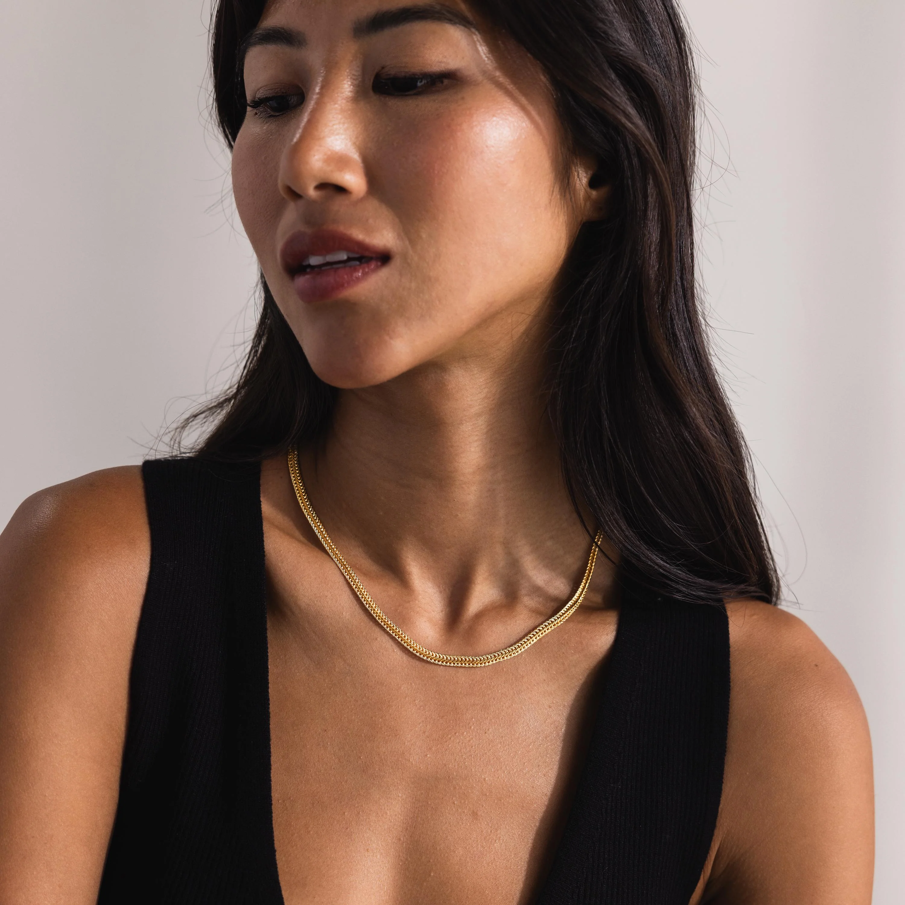 Thin Mesh Chain Necklace in 18K Gold - Image 8