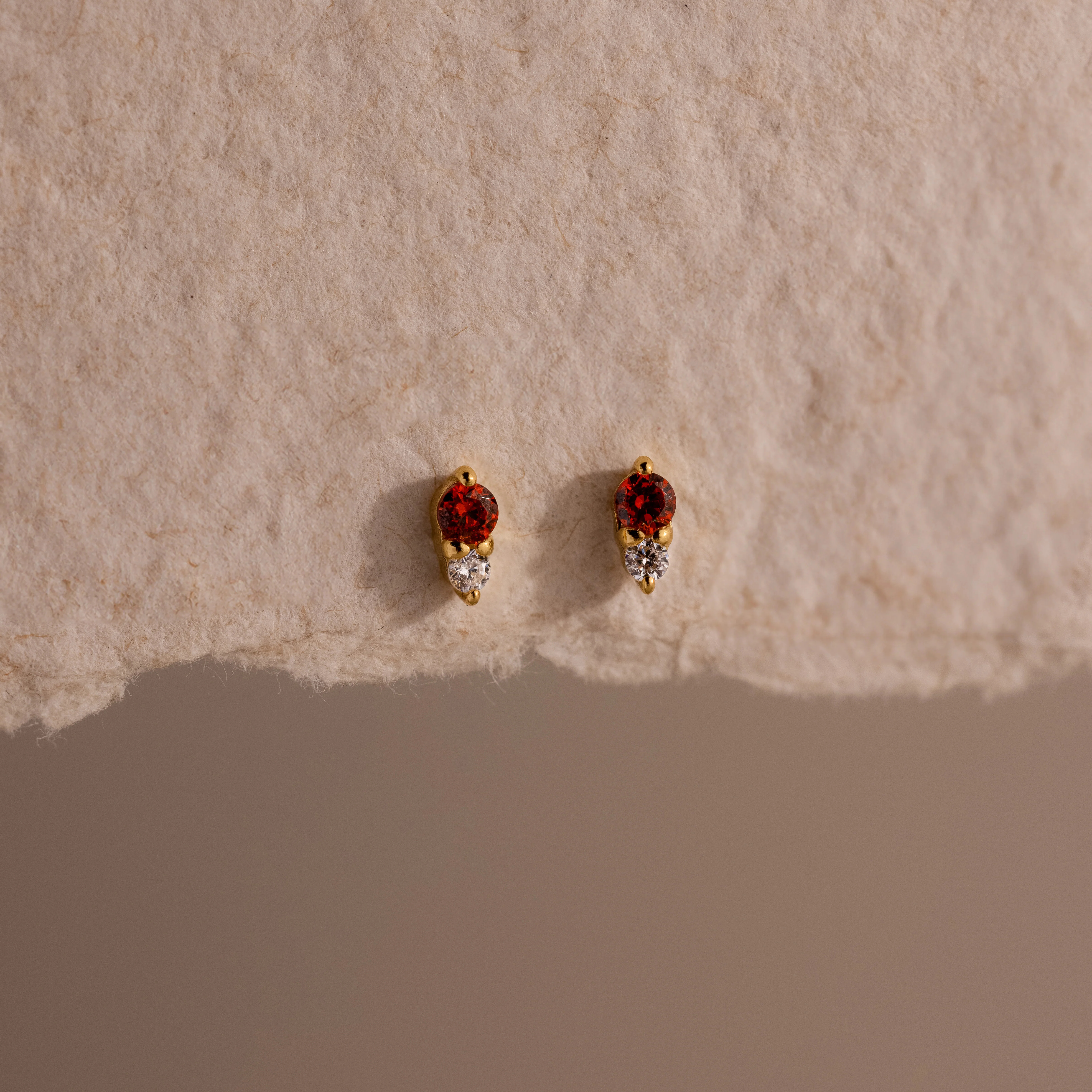 Tiny Duo Garnet Flatback Studs