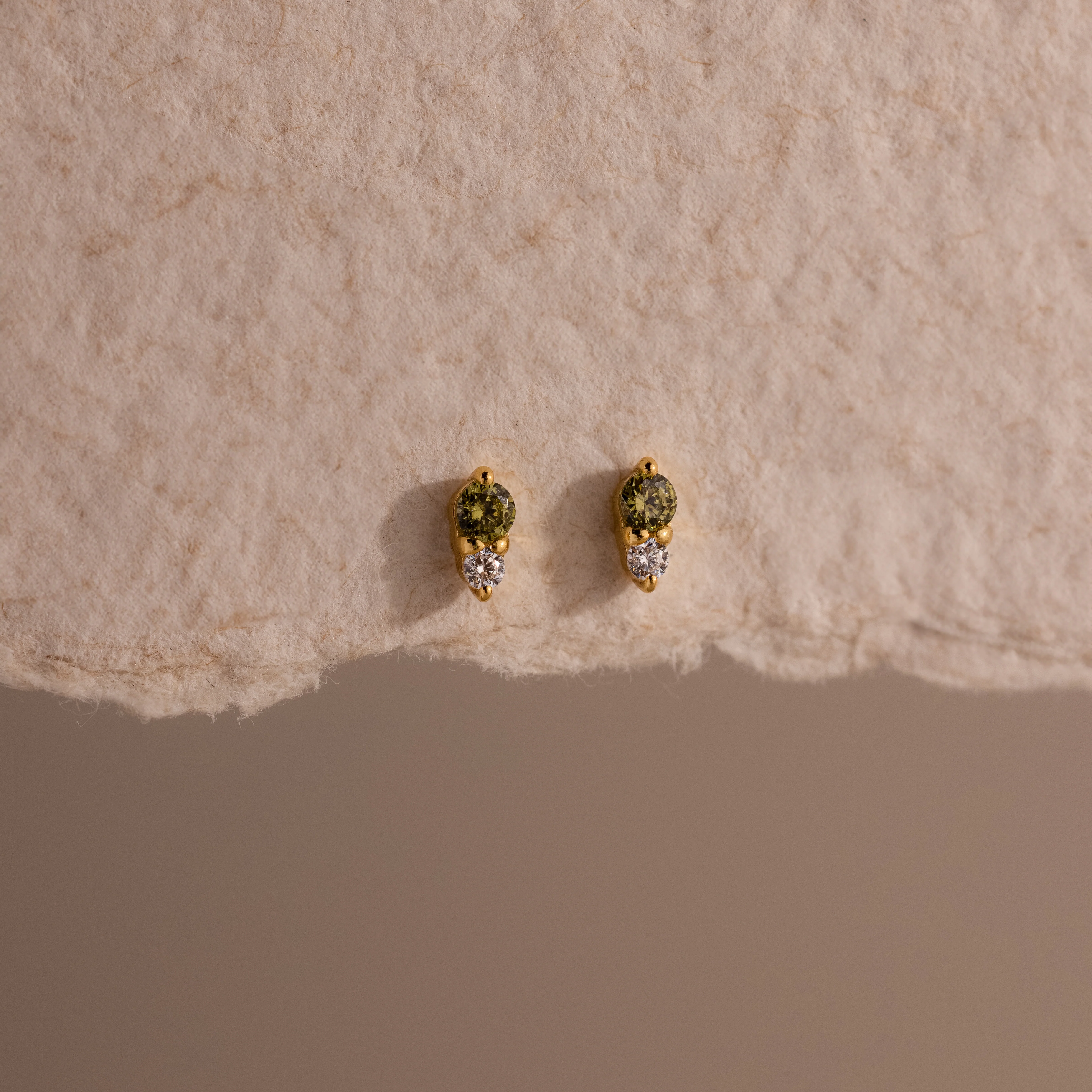 Tiny Duo Peridot Flatback Studs