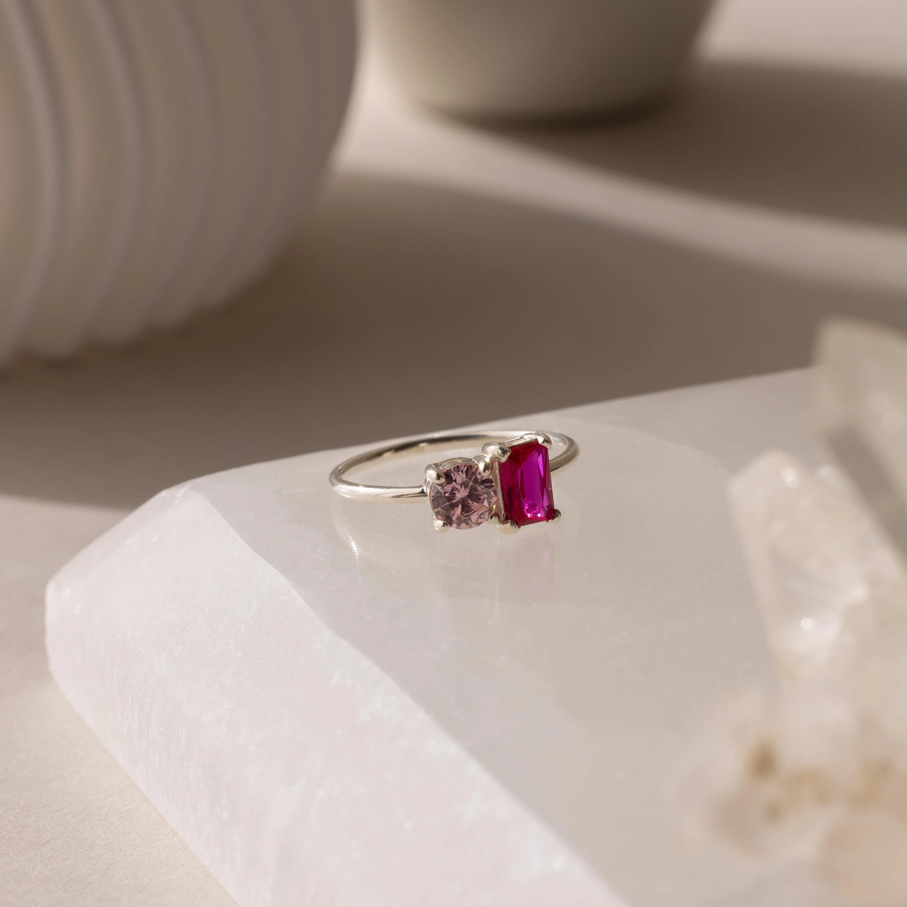 Toi et Moi Emerald Birthstone Ring - Image 5