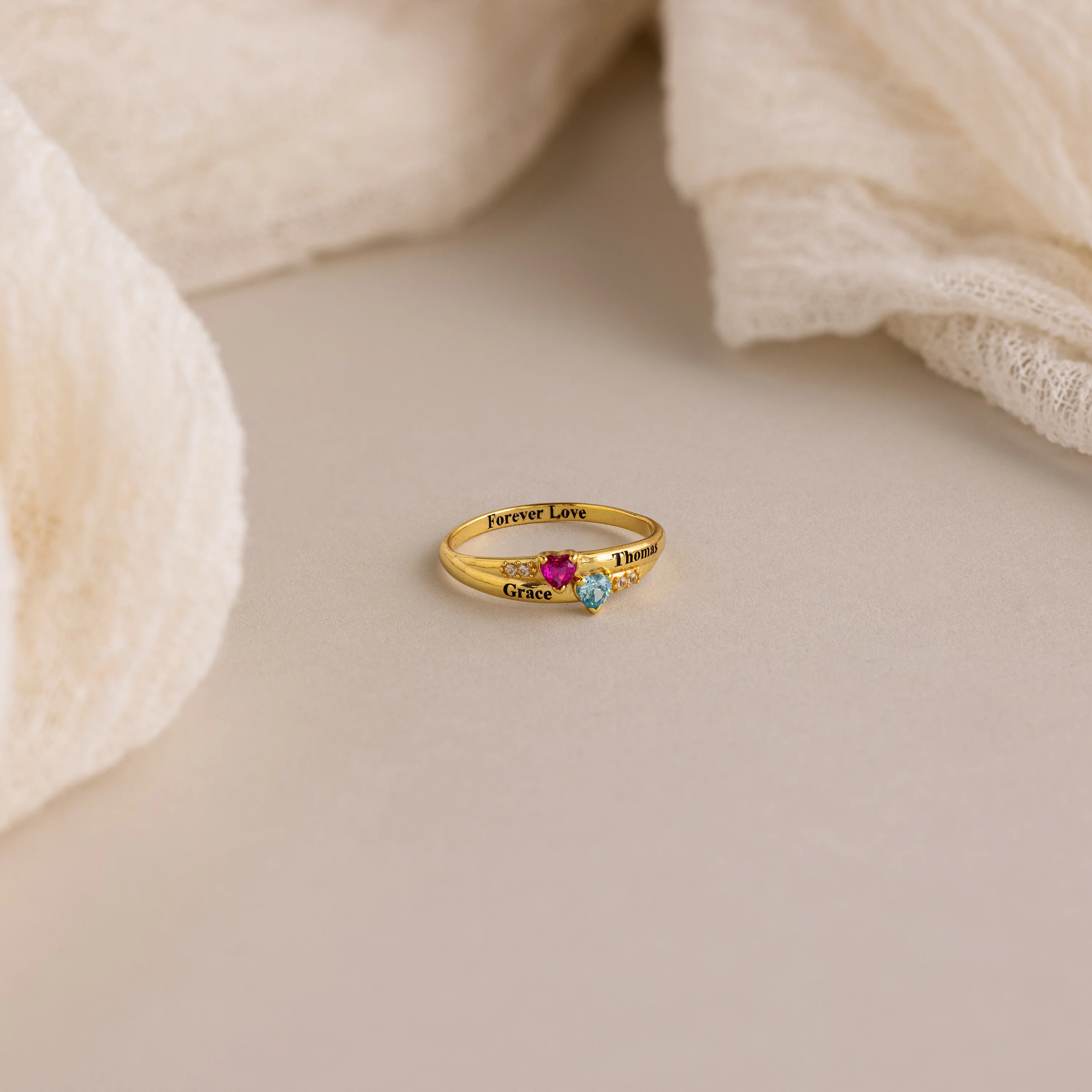 Toi et Moi Interlocking Name Ring in 18K Gold - Image 3