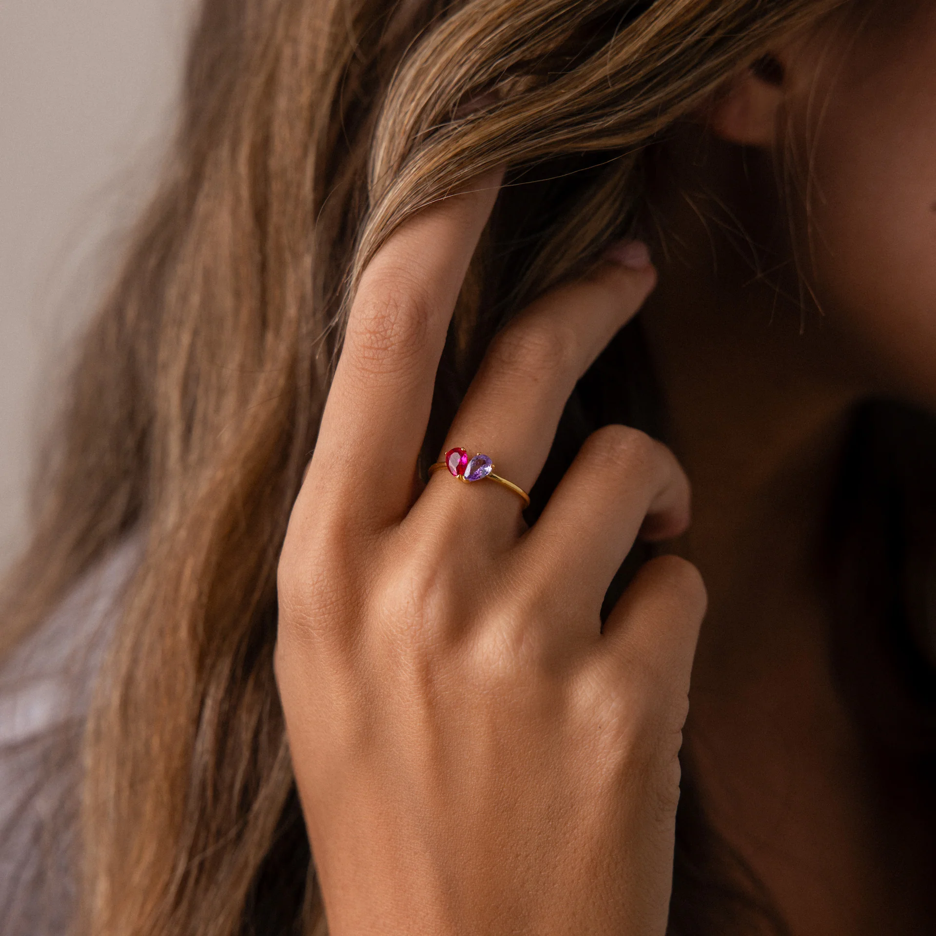 Toi et Moi Teardrop Heart Ring - Image 3