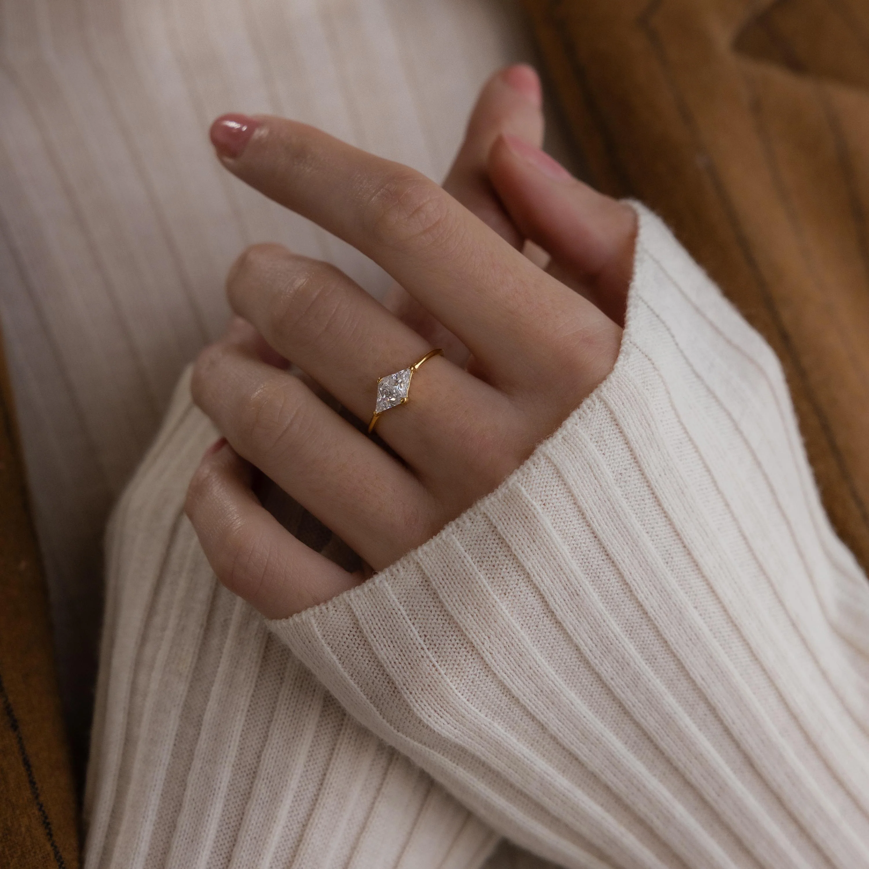 Toi et Moi Triangle Birthstone Ring - Image 2
