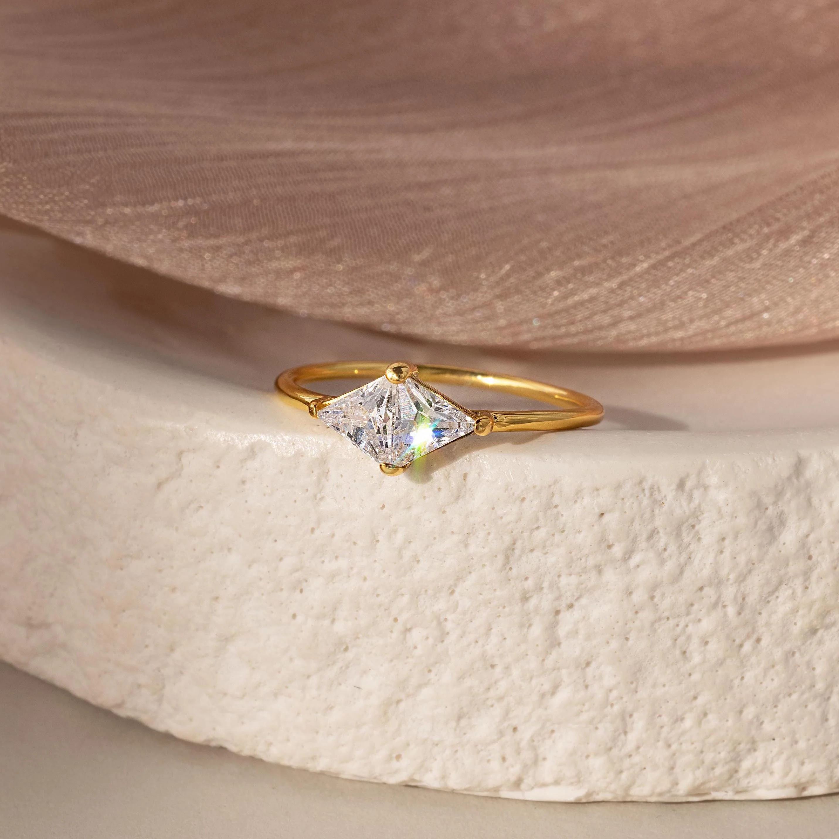Toi et Moi Triangle Birthstone Ring - Image 7