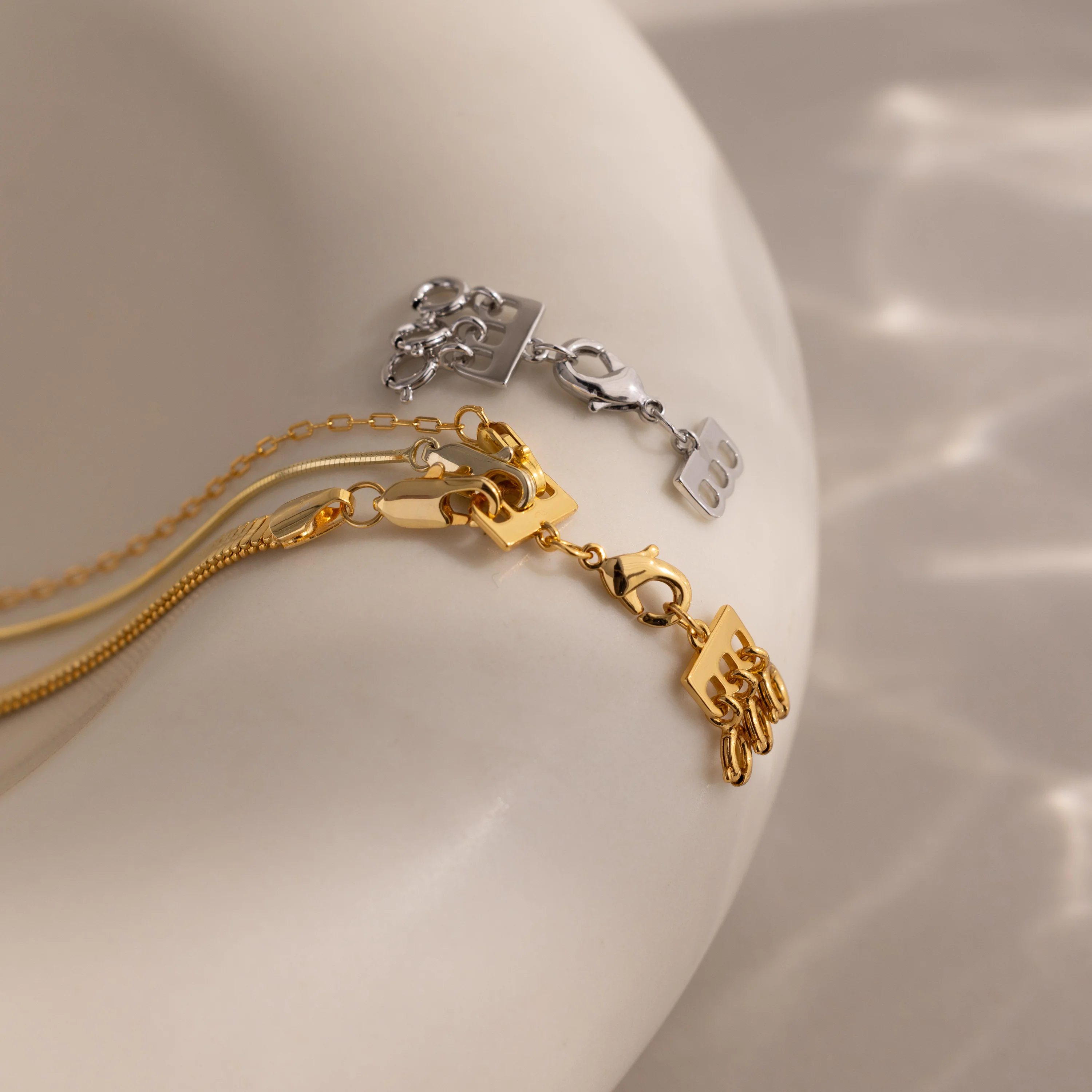 Triple Layering Clasp - Image 3