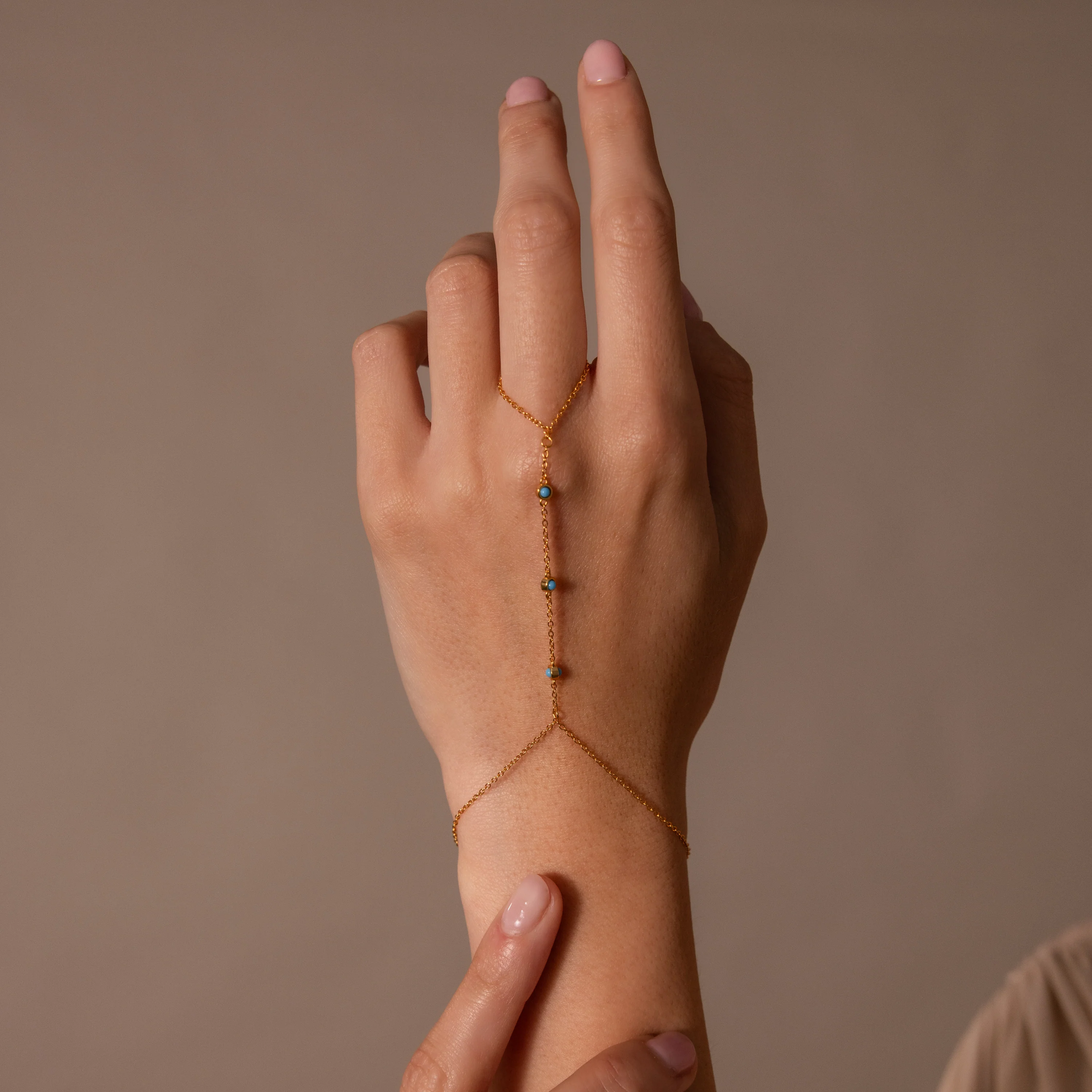Turquoise Hand Chain Bracelet in 18K Gold - Image 3
