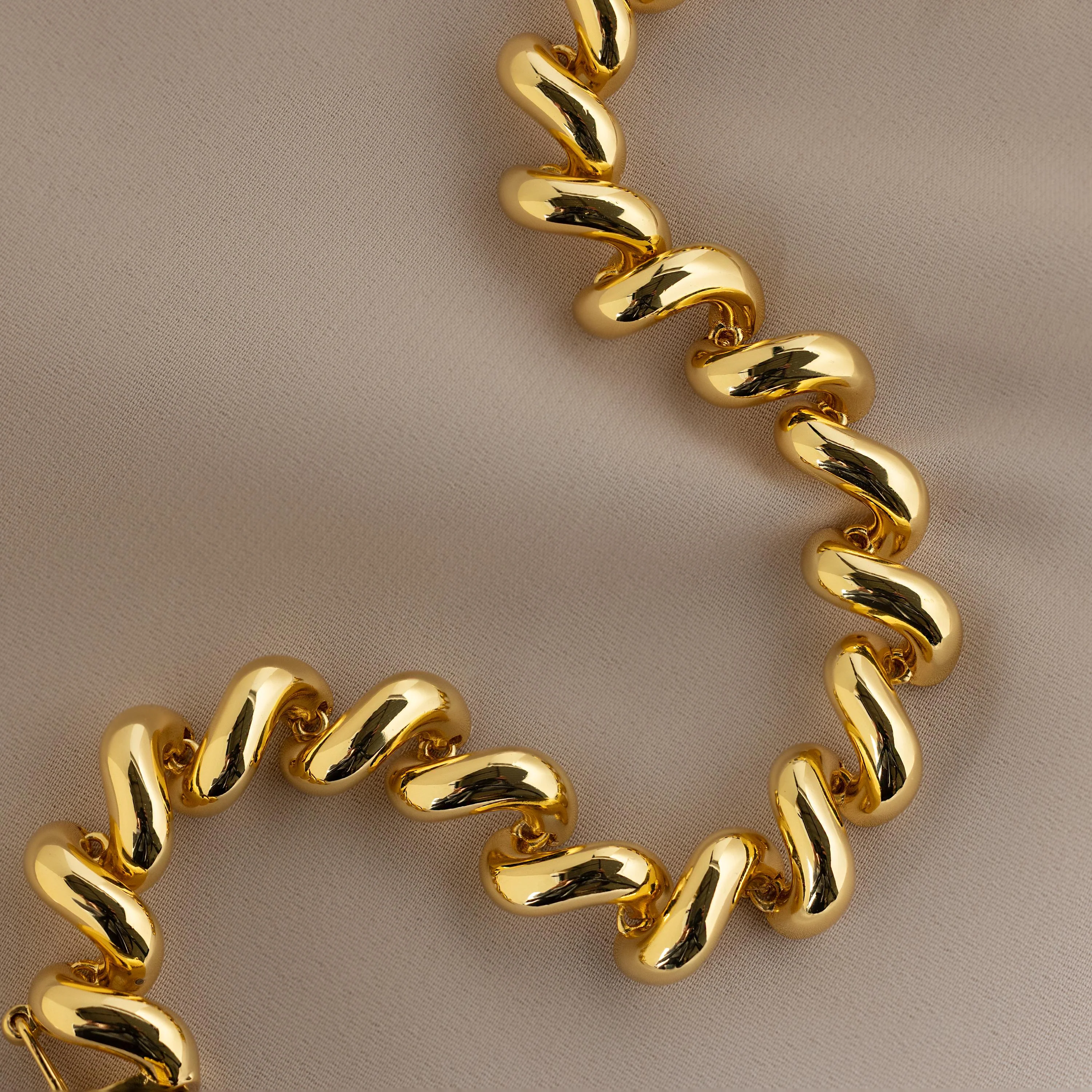 Twisted Chain Bracelet in 18K Gold - Image 5