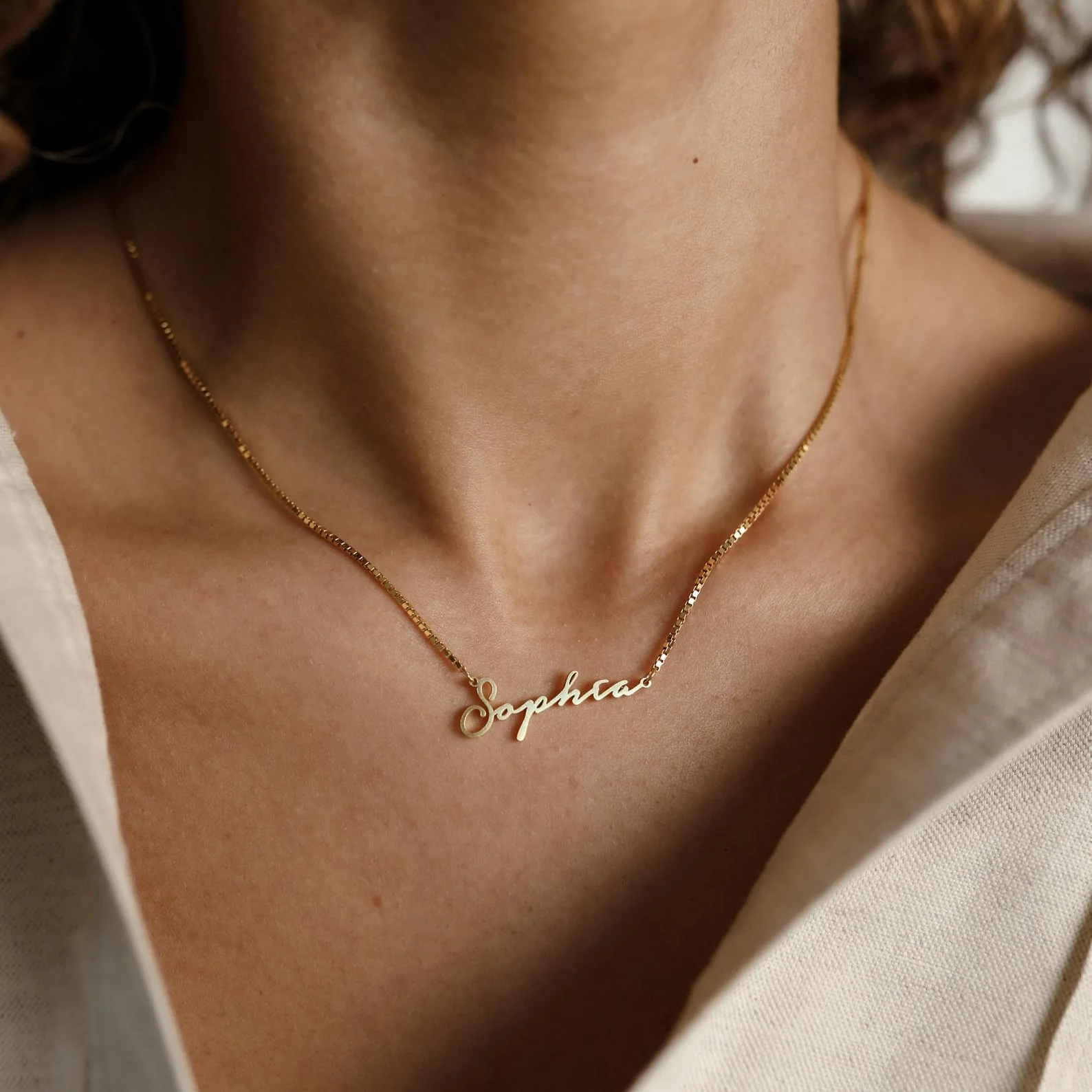 Venice Name Necklace in Box Chain - Image 5