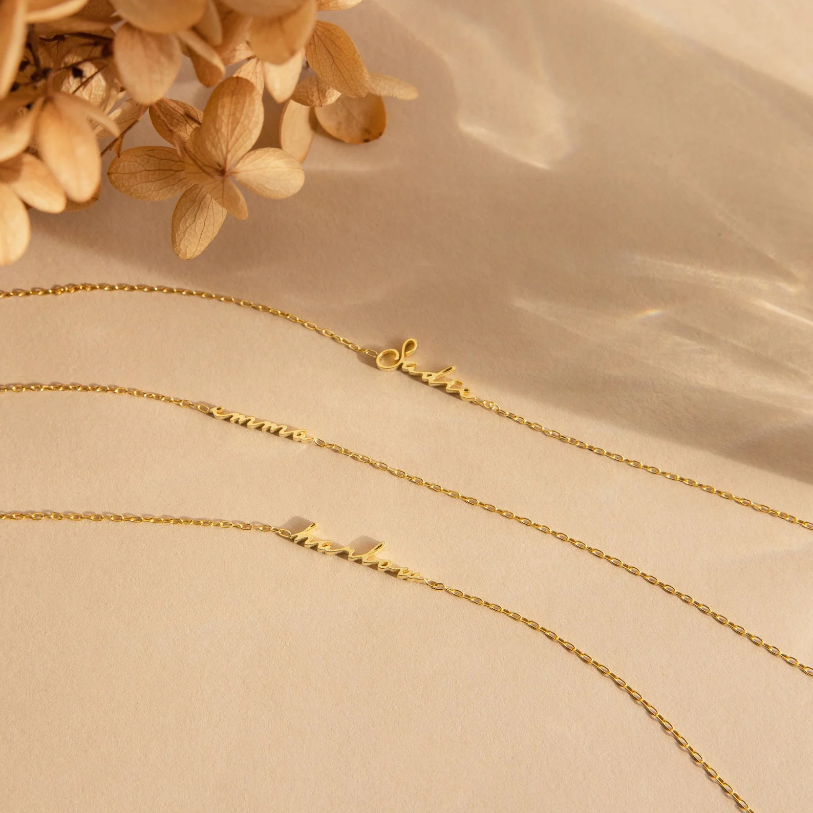 Venice Tiny Name Bracelet - Image 4