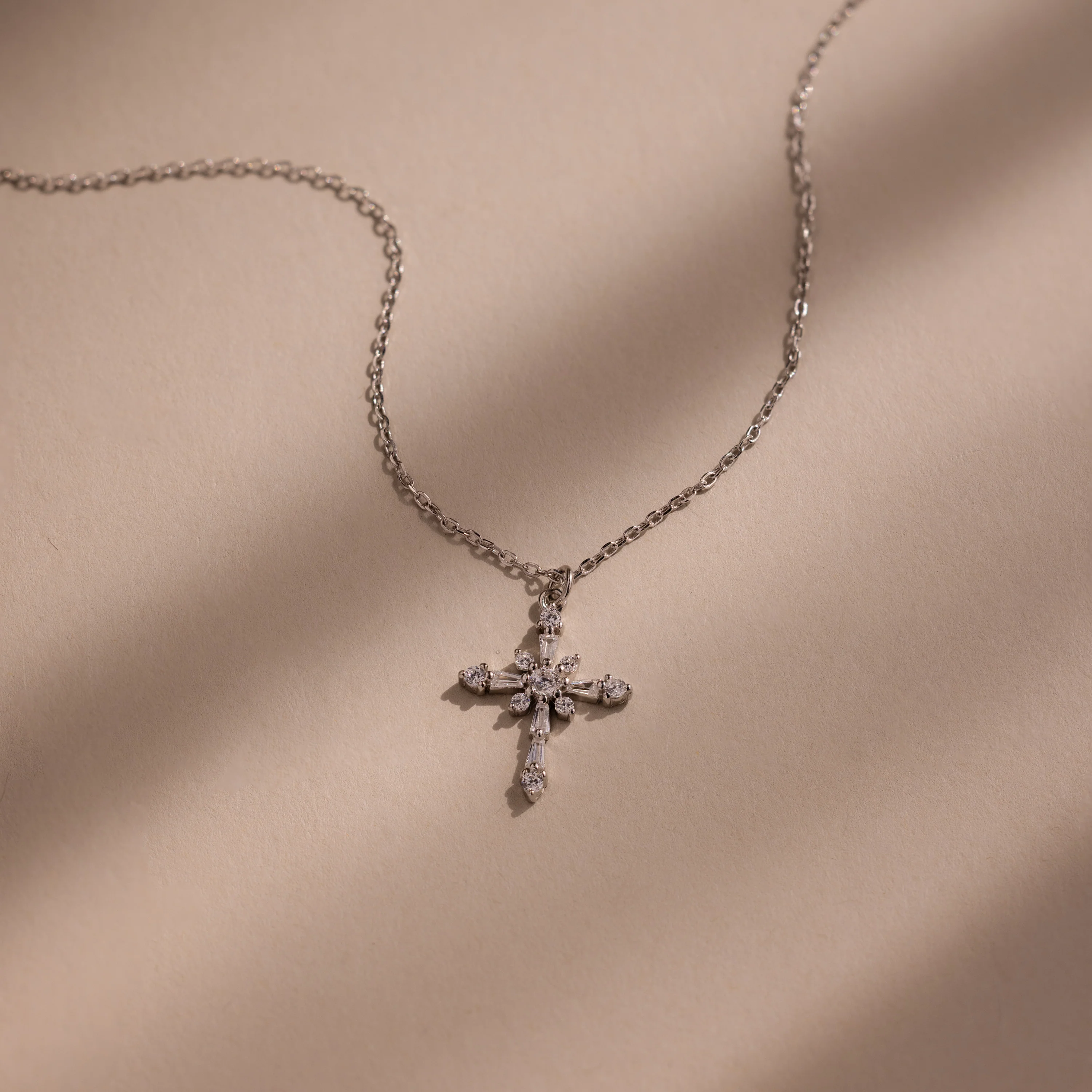 Vintage Diamond Cross Necklace in Silver - Image 3