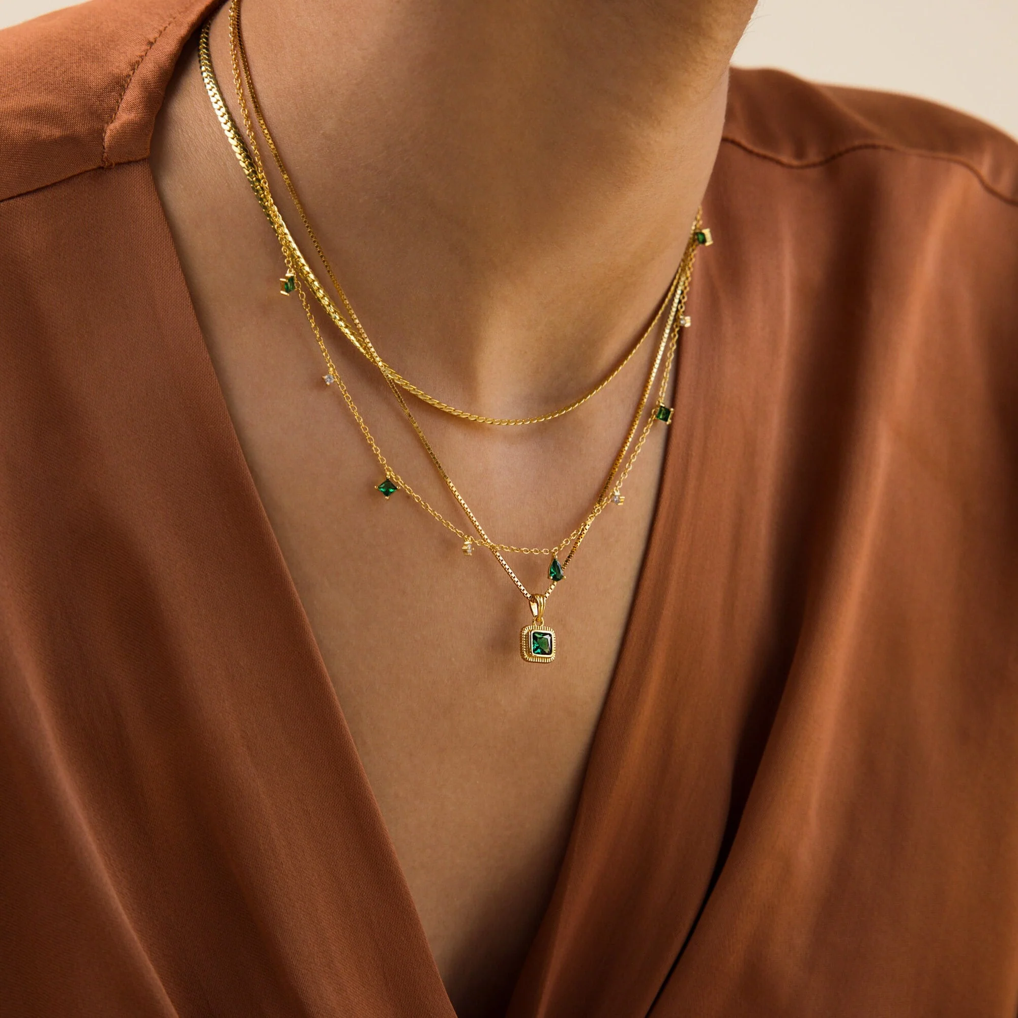 Vintage Emerald Pendant Necklace - Image 5