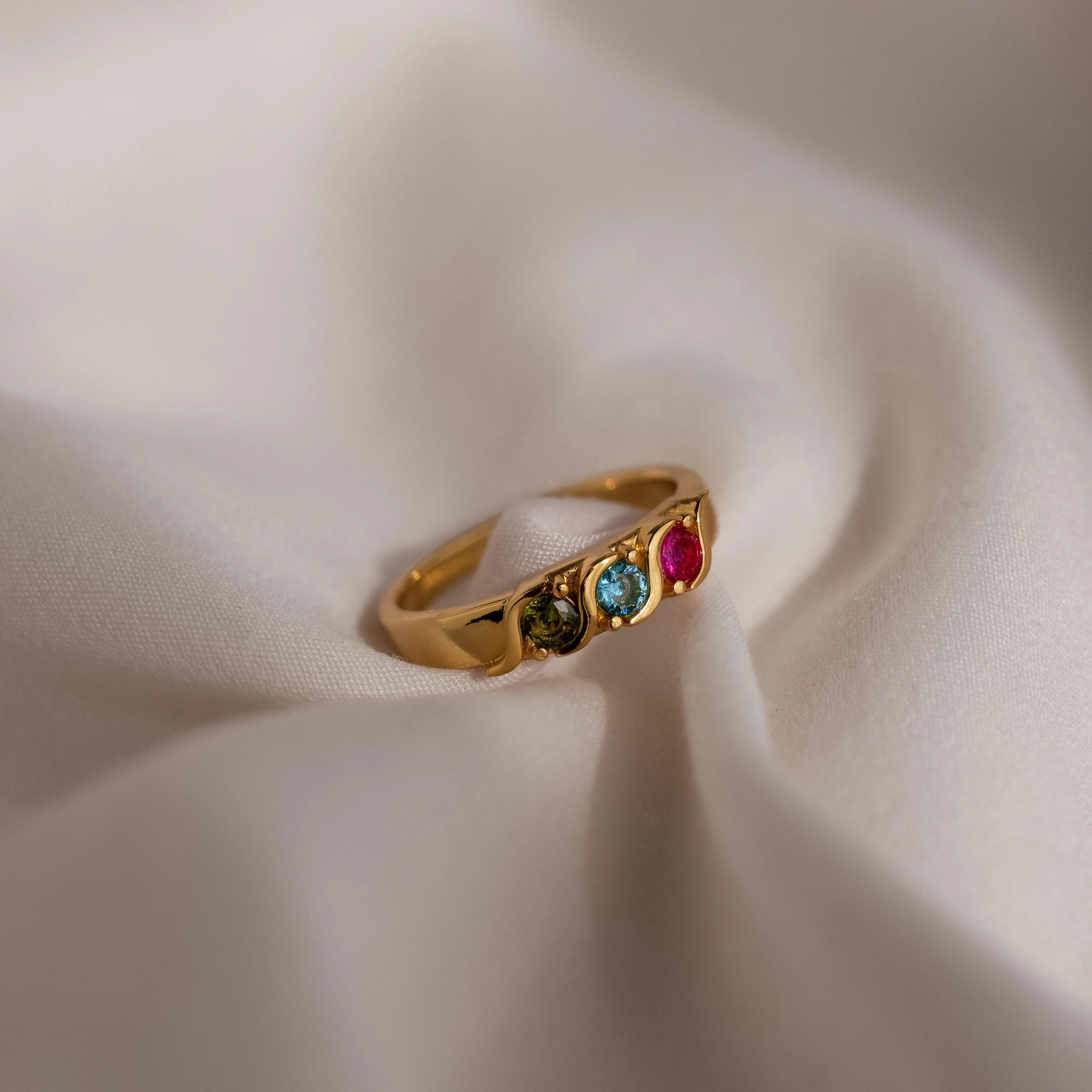 Vintage Multiple Birthstone Ring - Image 7