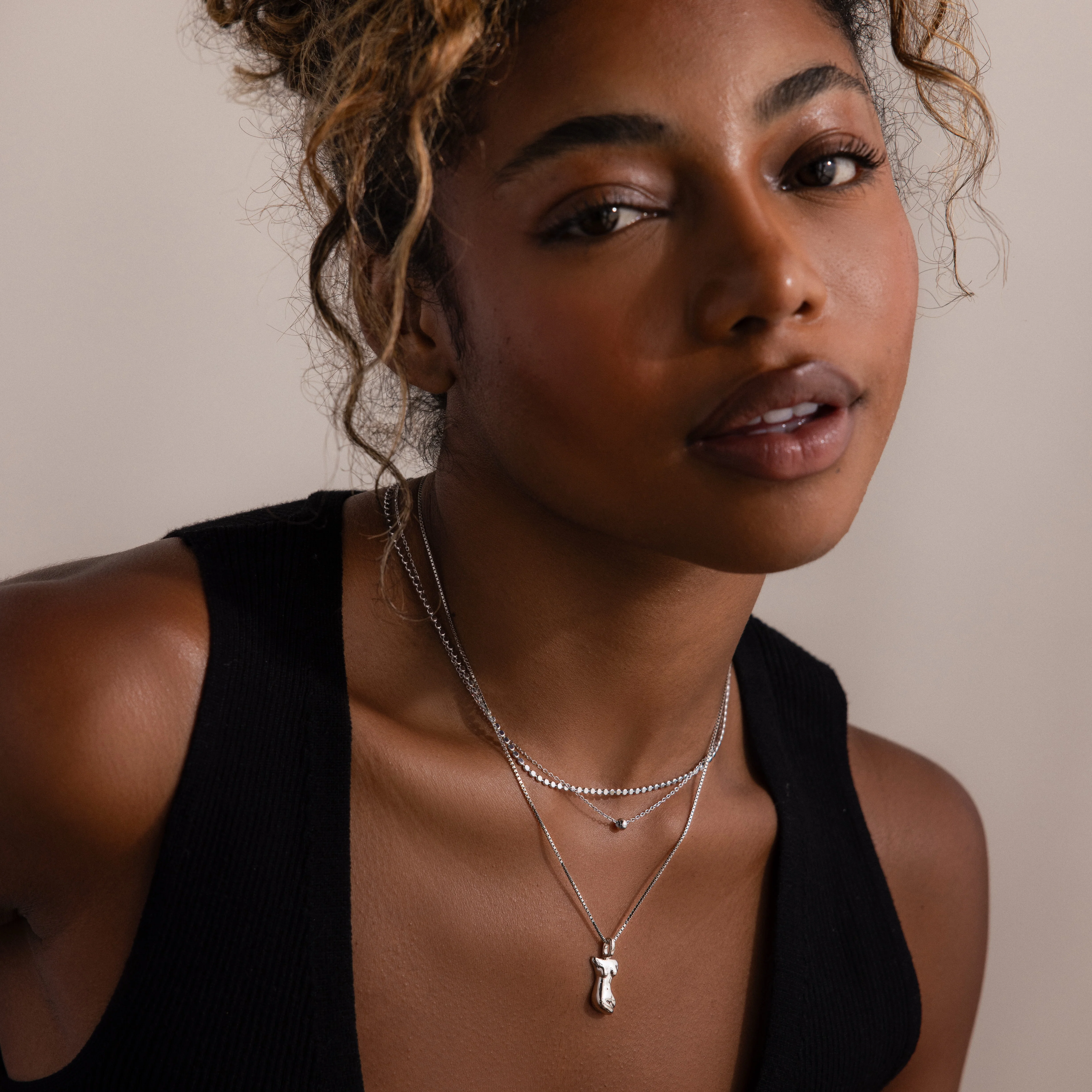 Zina Necklace in Silver - Image 7